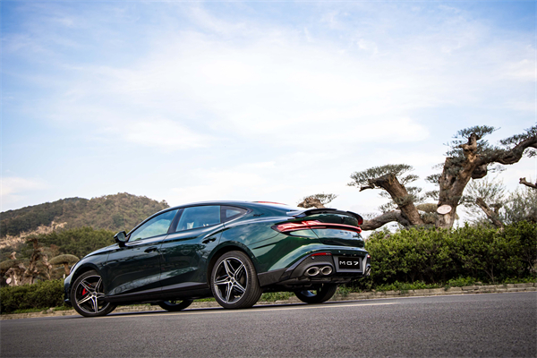 B级运动轿车新标杆来了，MG7 2025款智能登场，限时一口价11.29万元起